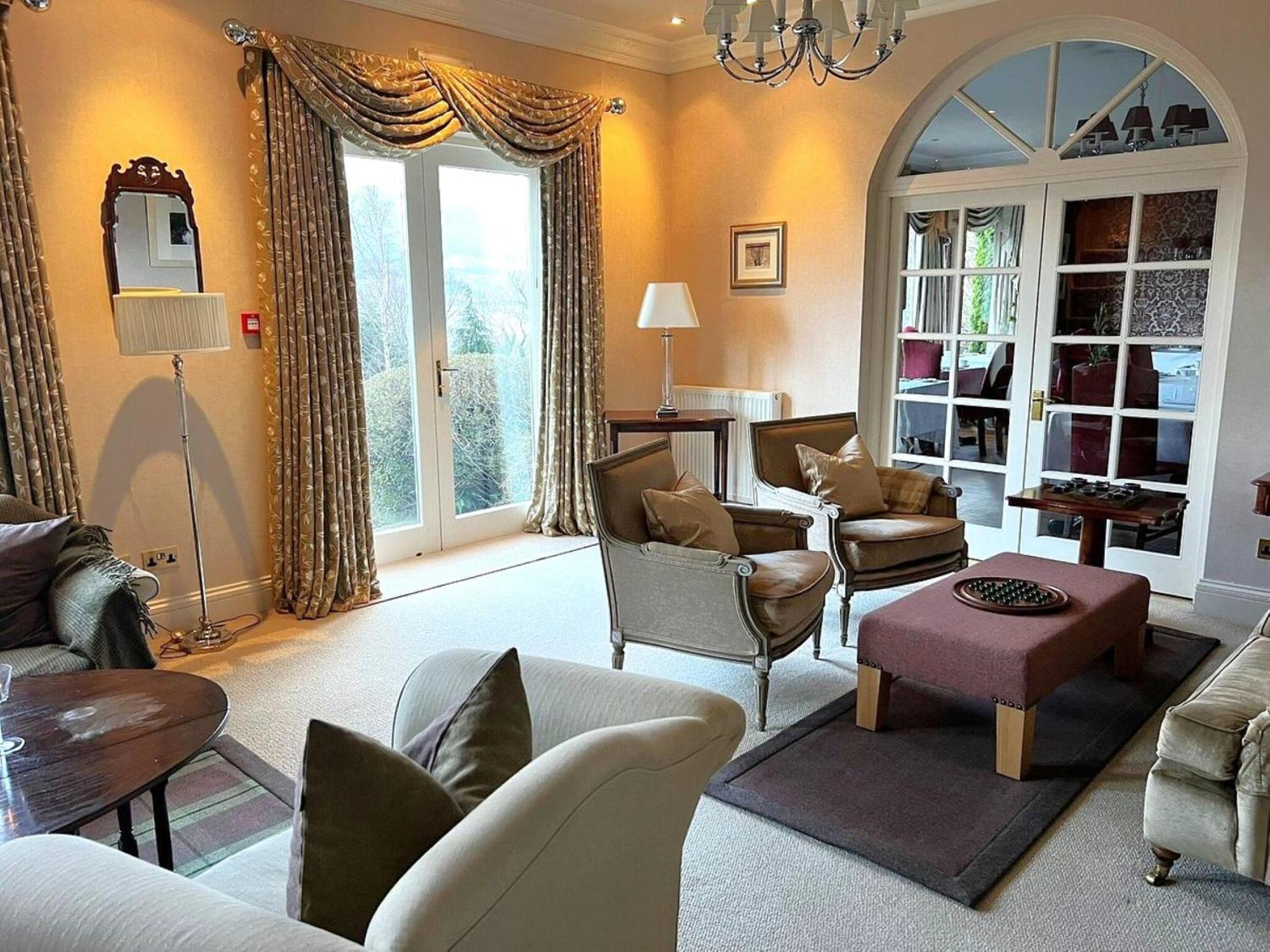 Loch Ness Lodge Drumnadrochit Esterno foto